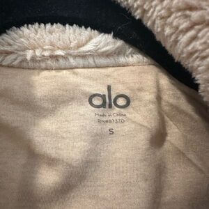 Alo Yoga oversized sherpa trench, small